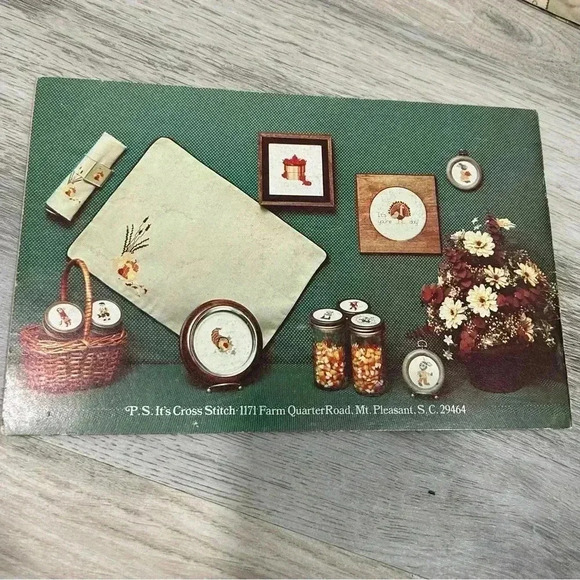 4 Vintage 1970s Needlepoint Cross Stitch Pattern Newspaper Book Butterfly Autumn - Picture 3 of 7